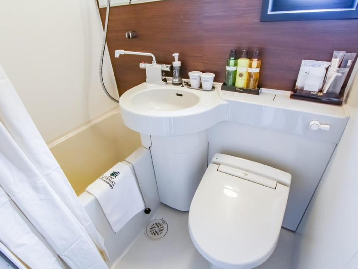 Hotel Livemax Premium Umeda East Осака Екстер'єр фото